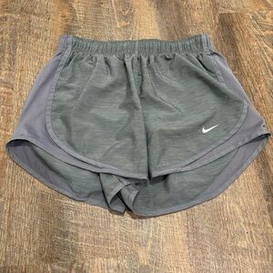 nike dri-fit grey athletic shorts - size small